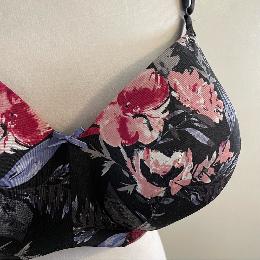 NWOT CACIQUE Lightly Lined Balconette Bra Black Pink Floral Lace 40H T-shirt New - Picture 3 of 13